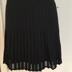 Elie Tahari Knife Pleated Skirt